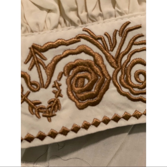 Dressed in Lala Embroidery Blouse - Picture 2 of 5